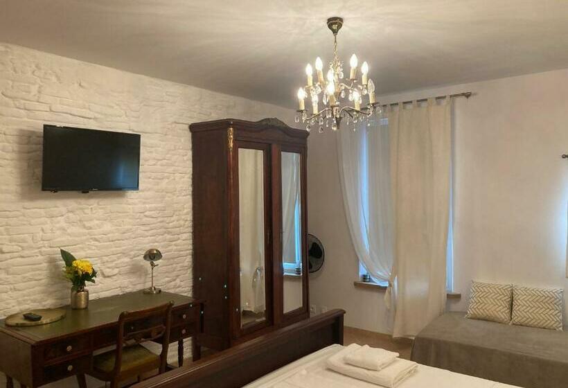 펜션 La Porte Dorée..