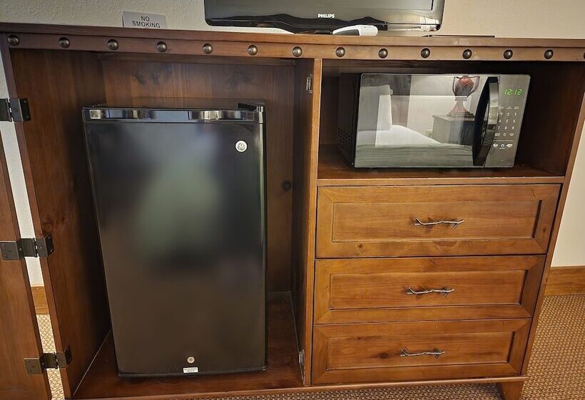 ホテル The Inn At Shady Lawn