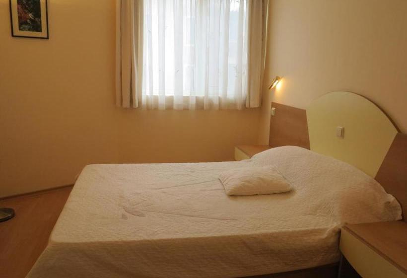 Solaris Apartments