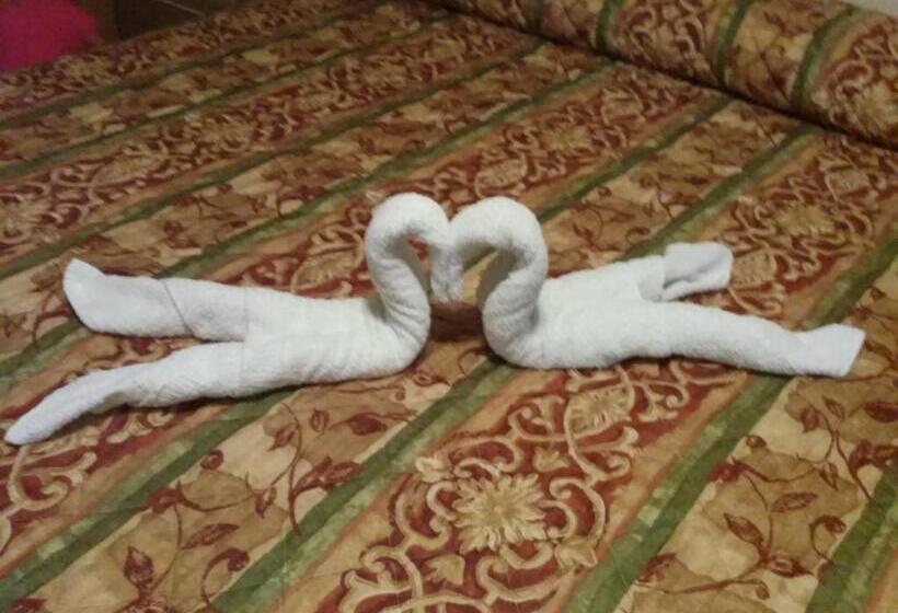 בית מלון כפרי Super Inn Daytona Beach