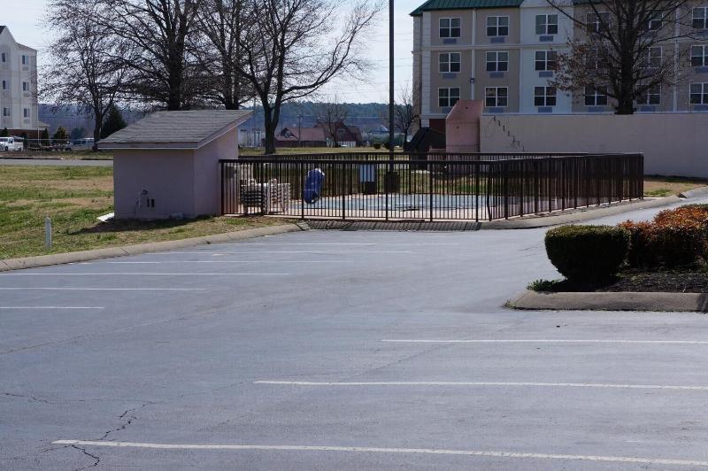 פנסיון Clarksville Inn