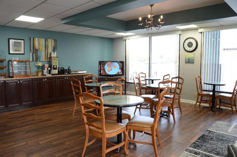 פנסיון Clarksville Inn