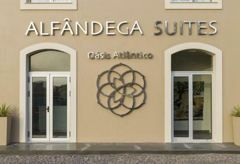 Отель Oasis Tarrafal Alfandega Suites