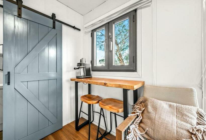 酒店 Tiny Home   Redbird