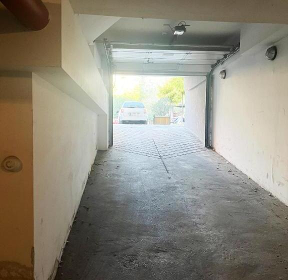 Apartment Vera With Free Garage