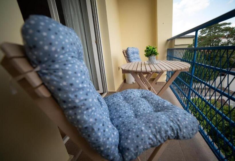 Apartment Vera With Free Garage