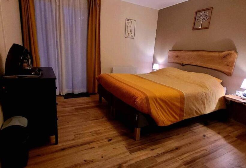تختخواب و صبحانه Les Chambres De La Fontaine De Brul