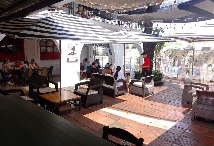 هتل Boutique Casa De Piedra