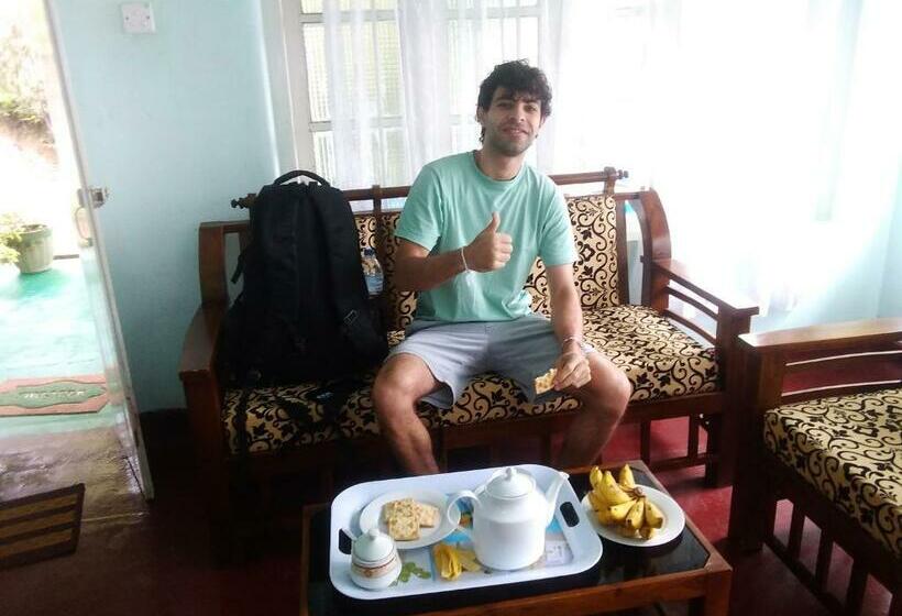 Pension Ohiya Colonial Bungalow