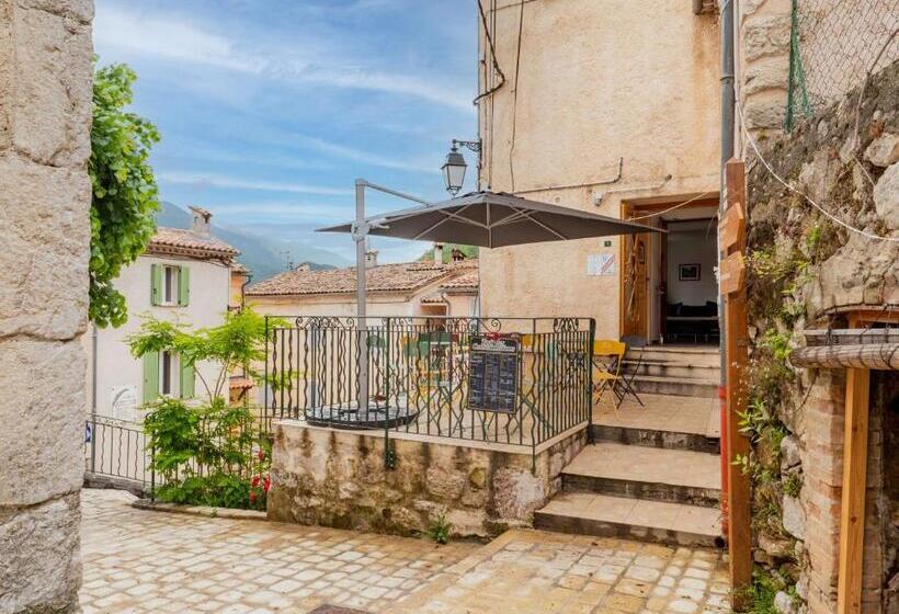 فندق Auberge De Calendal