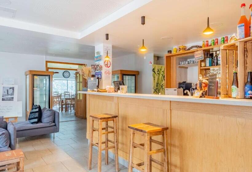 فندق Auberge De Calendal