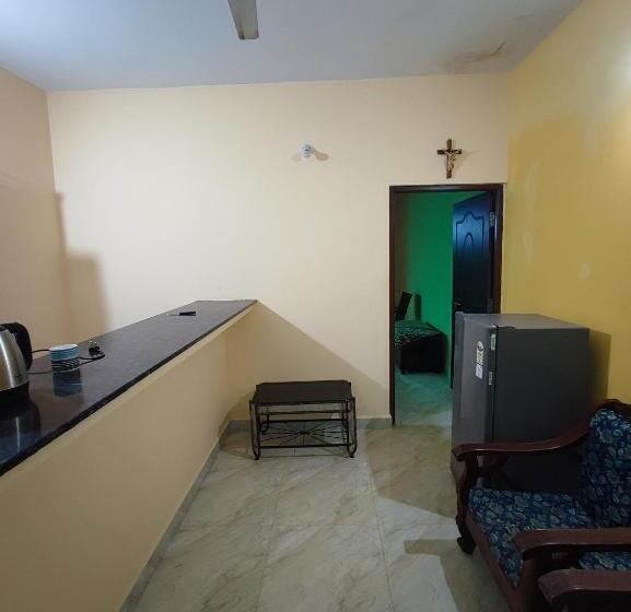 پانسیون Solana Place