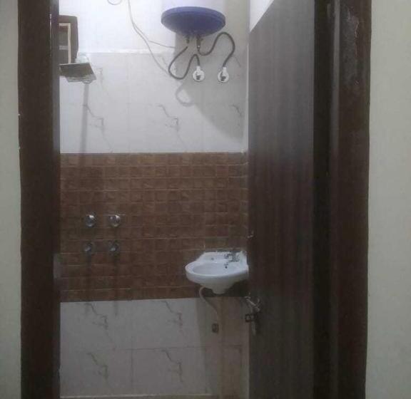Hotel Oyo 91128  Mongoose Palace