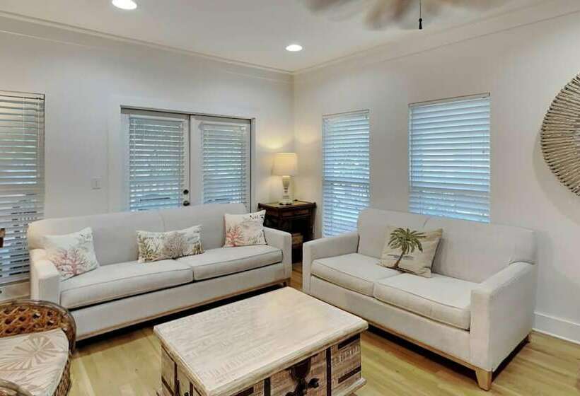 Key Lime Cottage