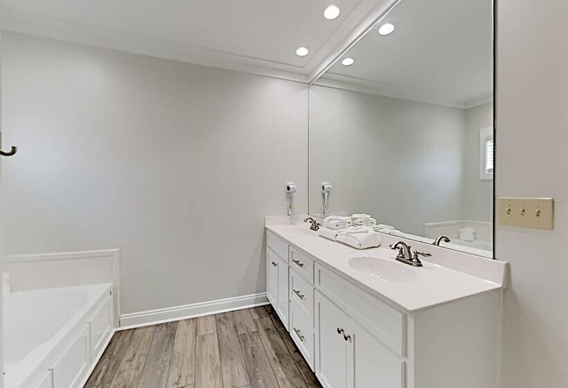 Southern Secret West & East