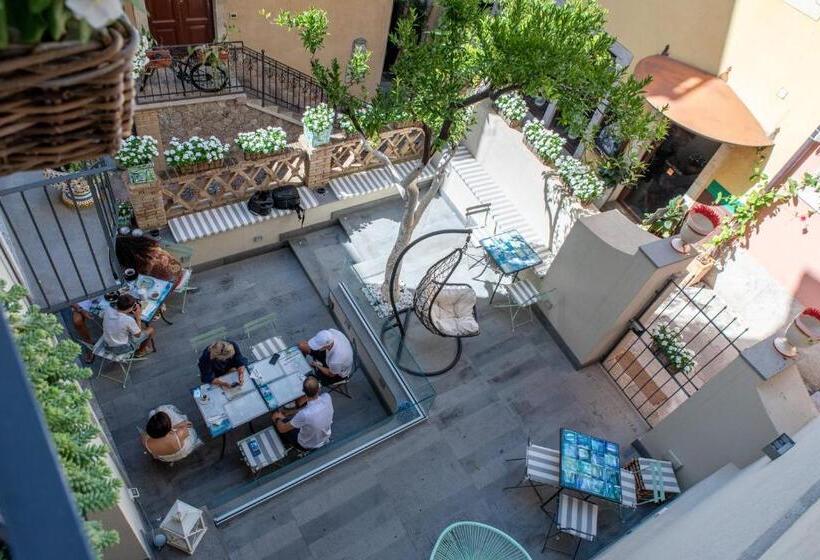 تختخواب و صبحانه Villa D Orville Luxury Suites Taormina