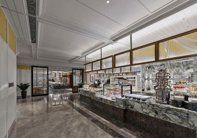 Отель Hilton Foshan Shunde