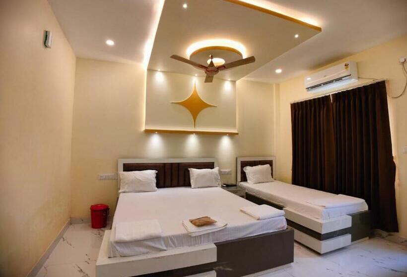 فندق Hindusthan Inn On Beach