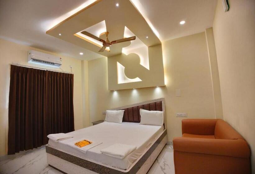 فندق Hindusthan Inn On Beach