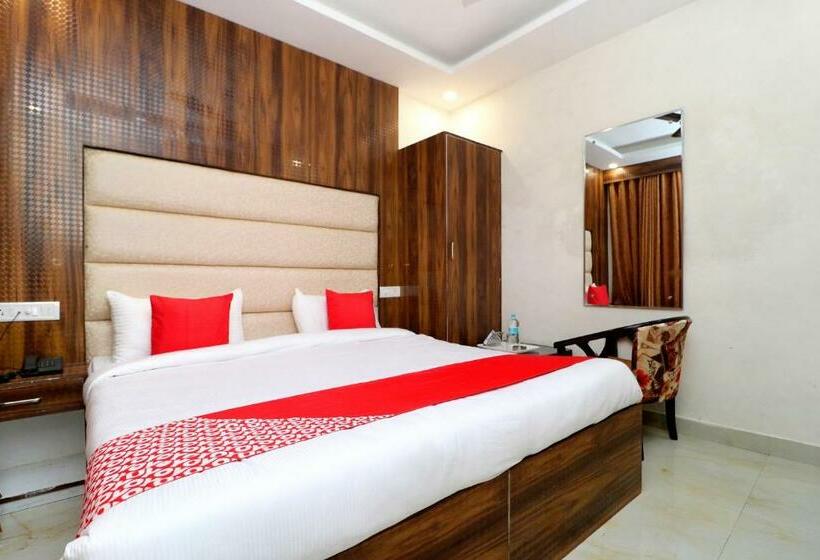 فندق Capital O Grand Vista