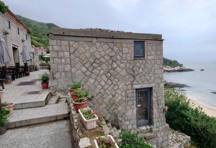 هتل کپسول 芹聚輕旅 Qinju Light Hostel