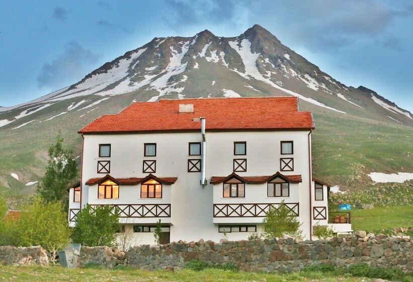 Karbeyaz Hotel & Resort