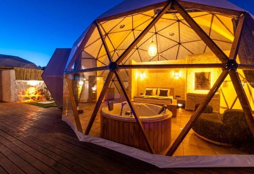 هتل Kalkan Dome Suites & Deluxe Glamping Holiday In Kalkan