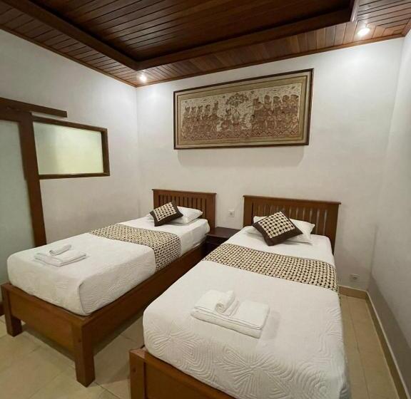 펜션 Arsa Wayan Guest House