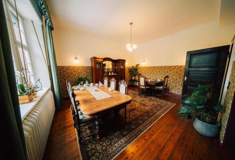 بنسيون Haus Till E