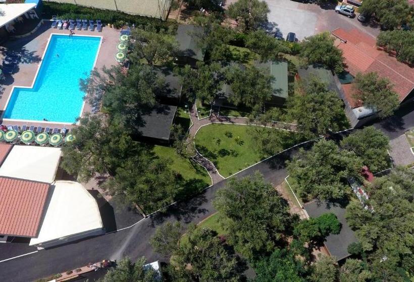 استراحتگاه Villaggio La Siesta