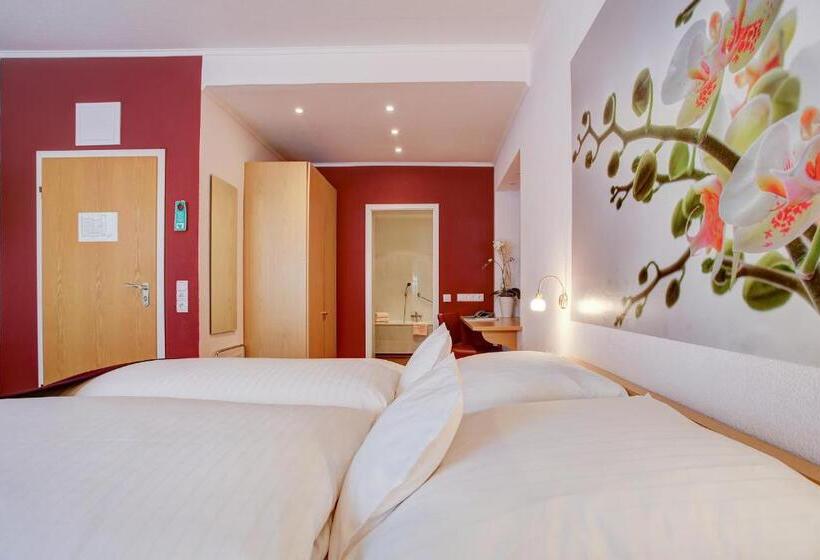 Ina Hotel Consul