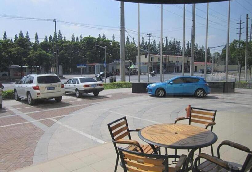 호텔 Greentree Inn Shanghai Xupu Bridge