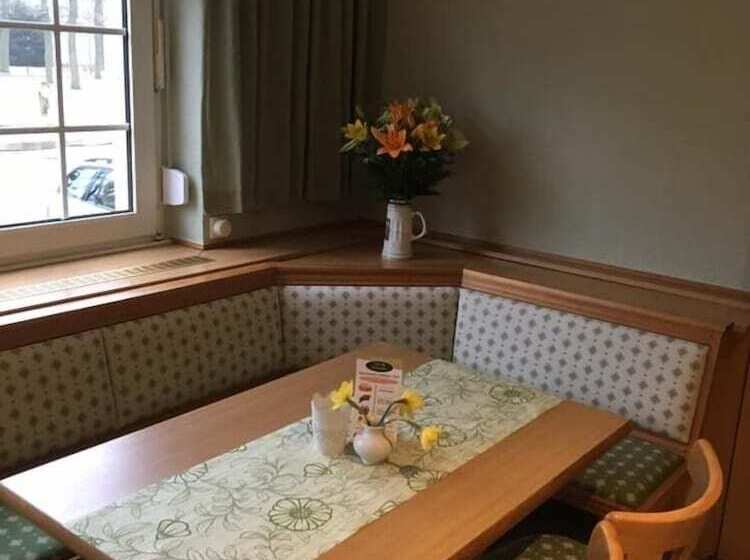 Отель & Gasthaus Zum Eichenkranz