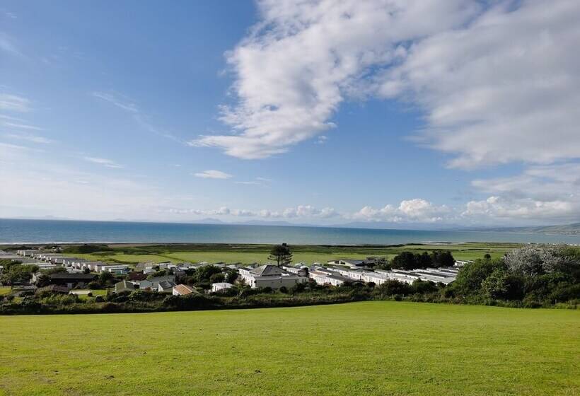 Sea And Mountain View Sunbeach Holiday Snowdonia