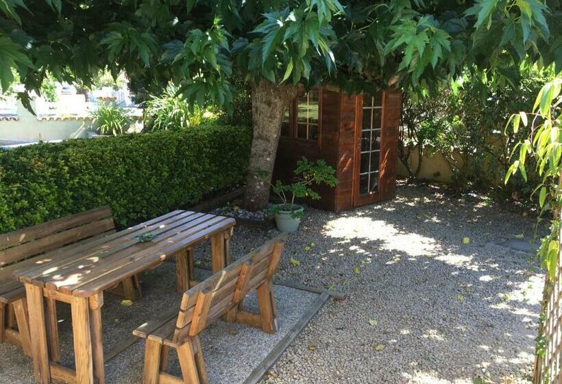 Studio Indépendant   2 Voyageurs   Jardin/jacuzzi