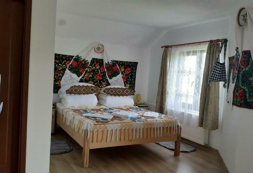 بنسيون Casa Bozai