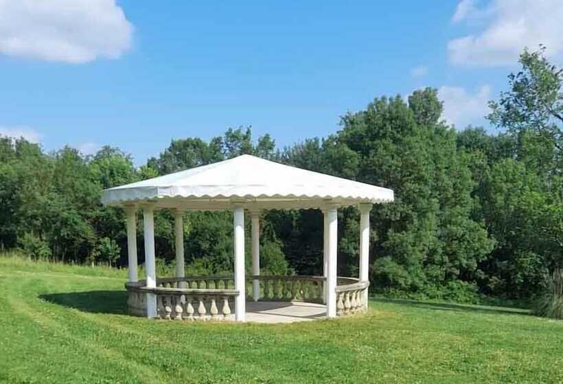 بنسيون Chateau De Pourpry