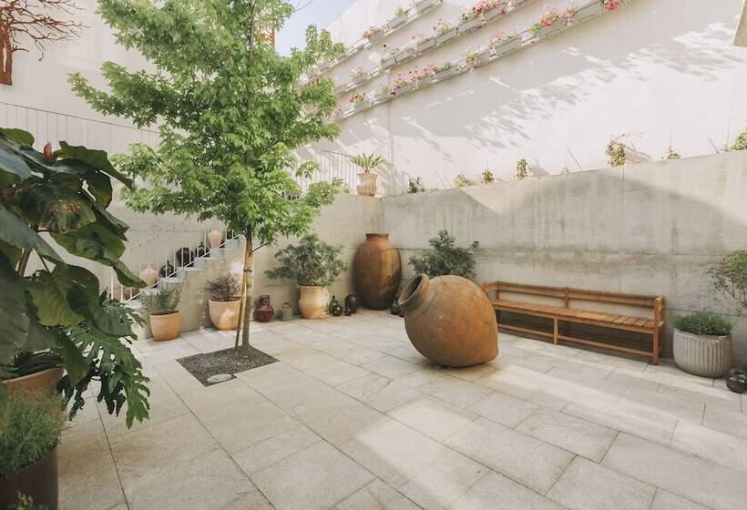 Village Aparthotel By Boa