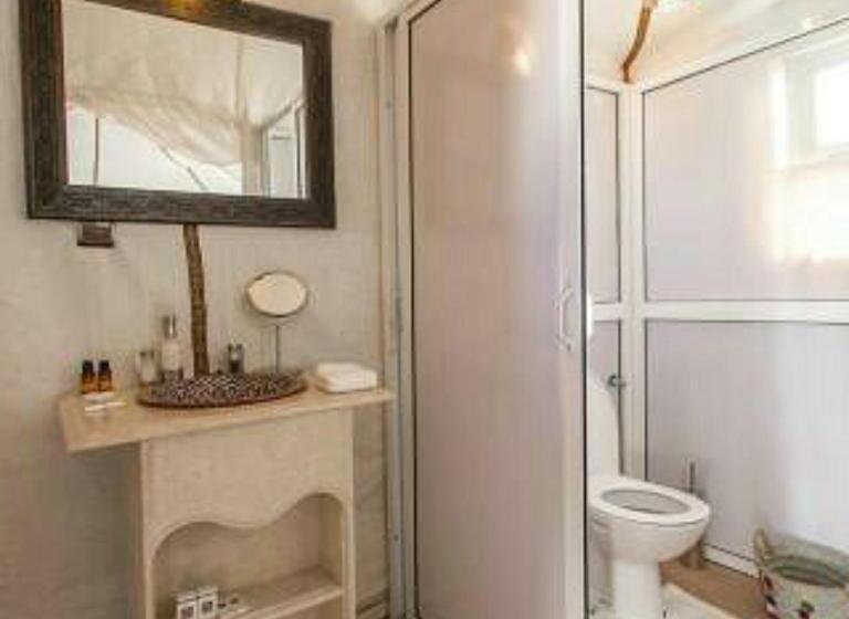 تختخواب و صبحانه Best Desert Luxury Camp