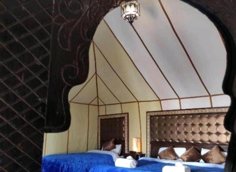 تختخواب و صبحانه Best Desert Luxury Camp