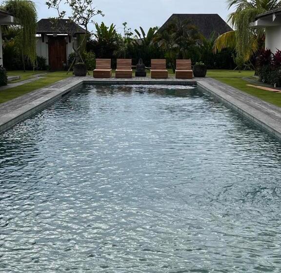 Bed and Breakfast Villa Karma Kama