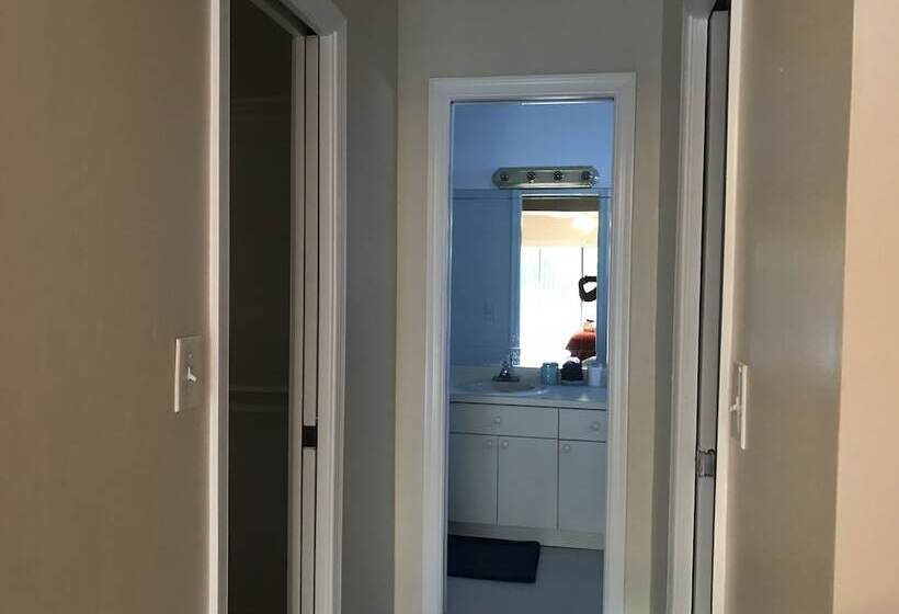 Пансион Cozy Guest House Florida Sunrise