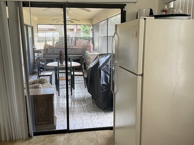 Пансион Cozy Guest House Florida Sunrise