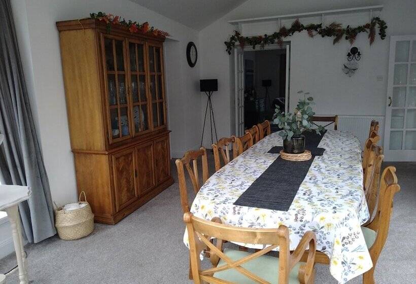 Lovely 5 Bed House In Lundin Links Coastal Village