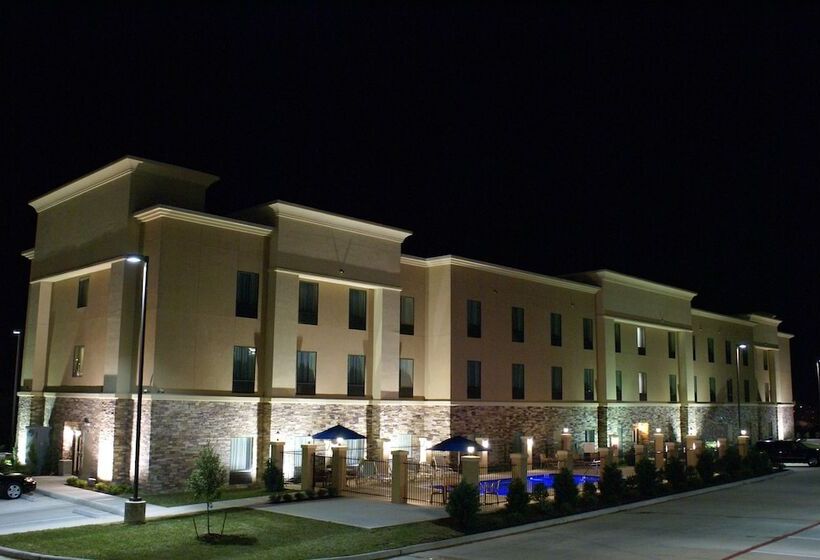 בית מלון כפרי Hampton Inn & Suites Center