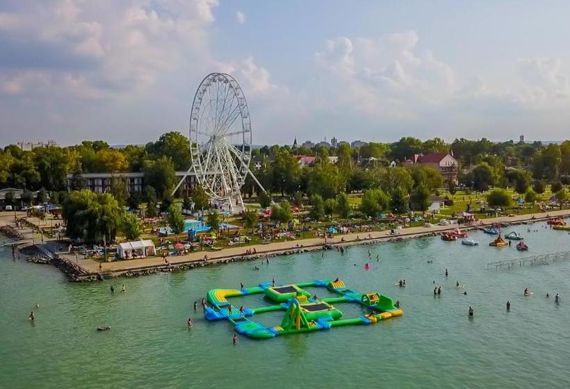 Holiday Hotel Siófok
