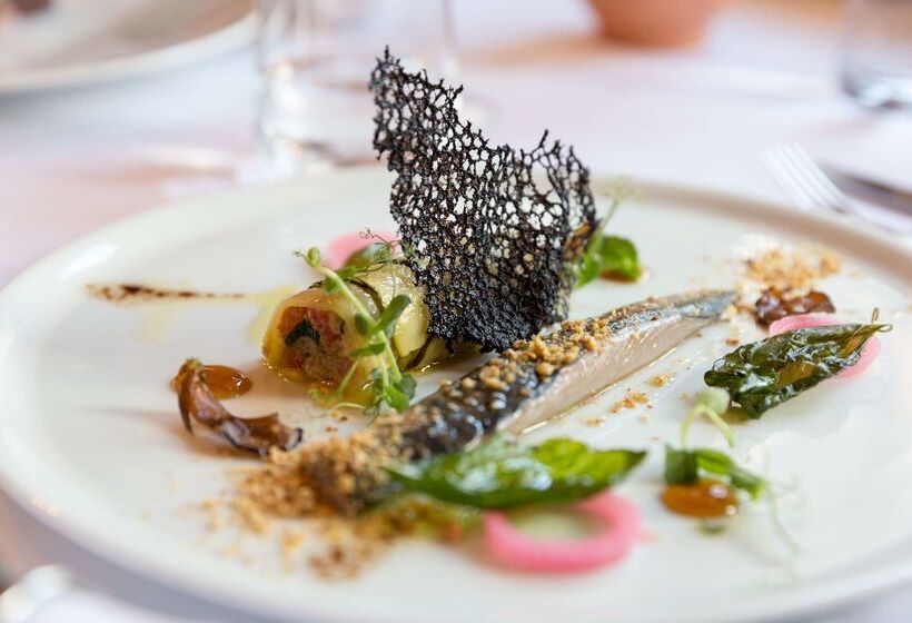 호텔 L Orée Des Chênes, The Originals Relais