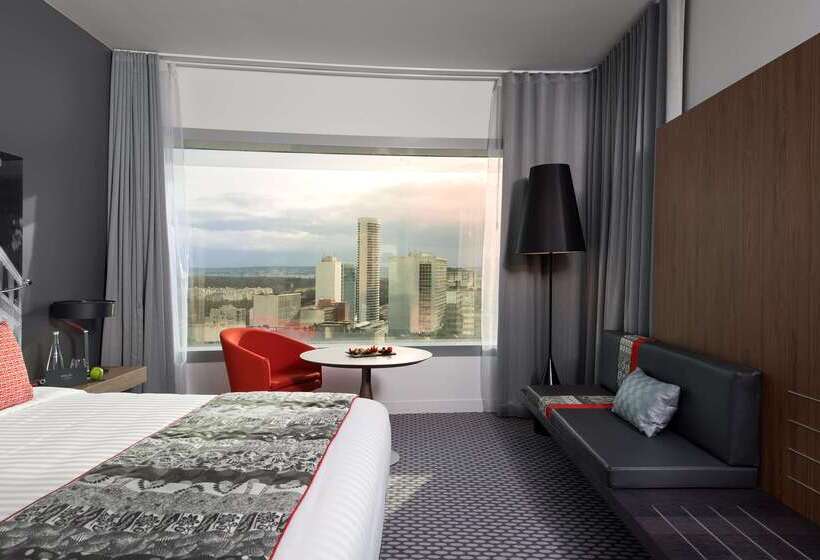 Отель Melia Paris La Defense