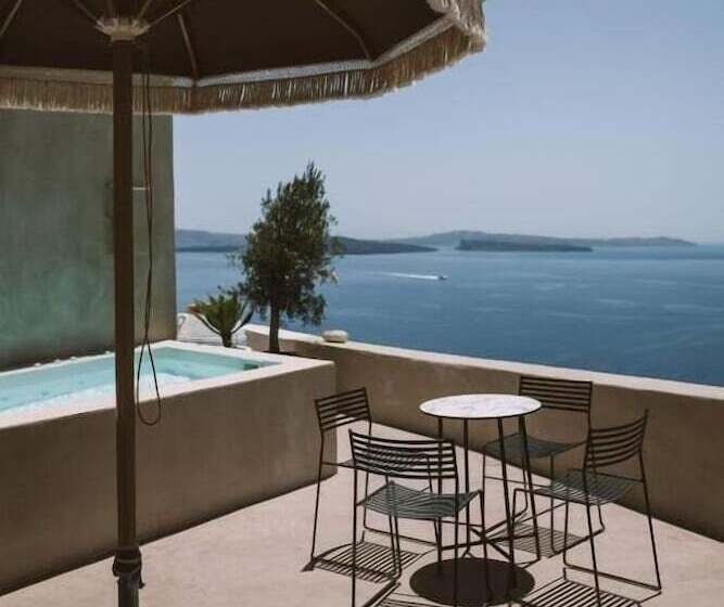 هتل Spitia Santorini Villa Collection