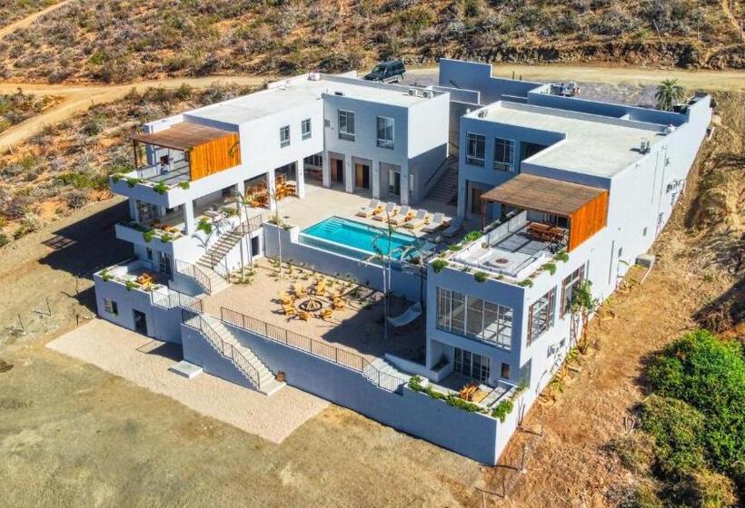 Topia Retreat   Piscina Suite Norte